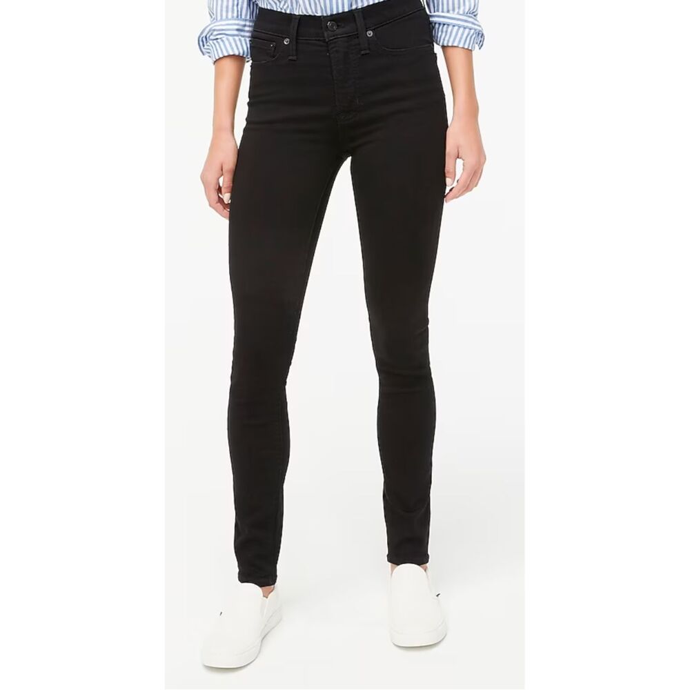 (Sz. 24P)- NWT 10" high-rise black skinny jean in signature stretch